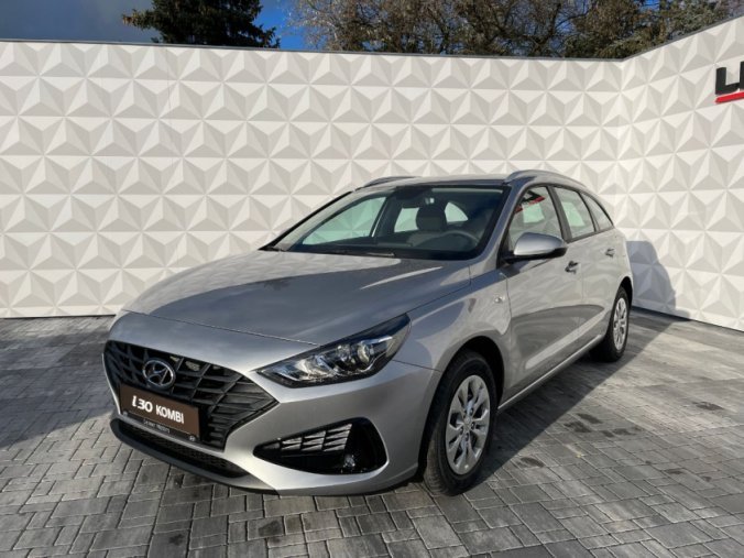 Hyundai i30, 1,5i 81 kW MT, barva stříbrná