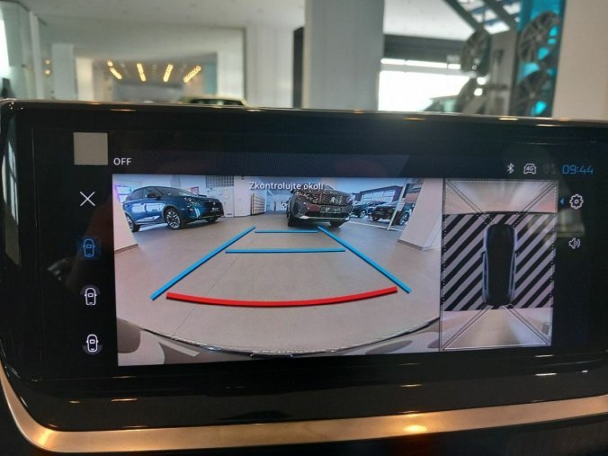 Peugeot 208, Peugeot 208 Allure PureTech 100 S&S MA, barva červená