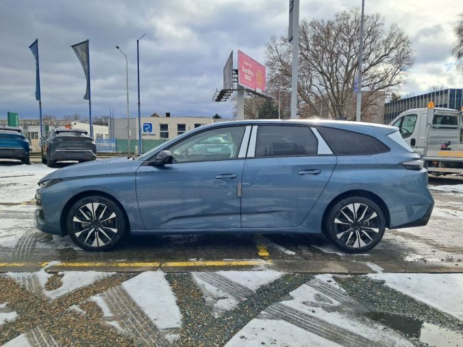 Peugeot 308, Peugeot 308 SW ALLURE Hybrid 145 e-DCS6, barva modrá