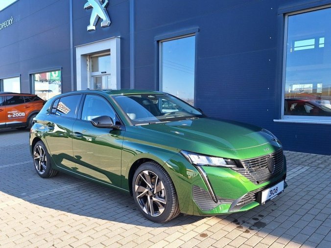 Peugeot 308, Peugeot 308 ALLURE PureTech 130  EAT8, barva zelená