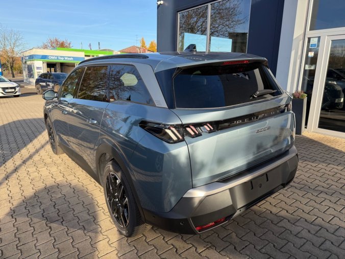 Peugeot 5008, Peugeot 5008 ALLURE Hybrid 145 e-DCS6 5míst, barva modrá