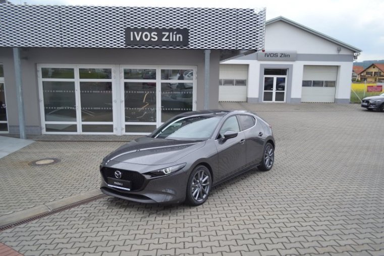 Mazda 3, Skyactiv G122, barva šedá