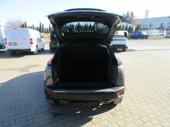 Peugeot 2008, Peugeot 2008 ALLURE Hybrid 145 e-DCS6, barva šedá