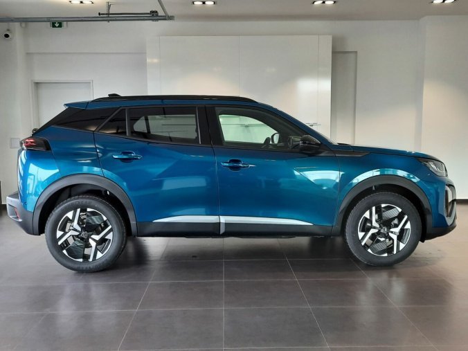 Peugeot 2008, Peugeot 2008 ALLURE Hybrid 145 e-DCS6, barva modrá