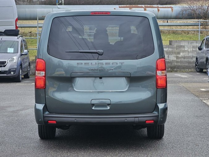 Peugeot Traveller, Peugeot Traveller Long ALLURE 2.0 BHDi 180k EAT8, barva zelená