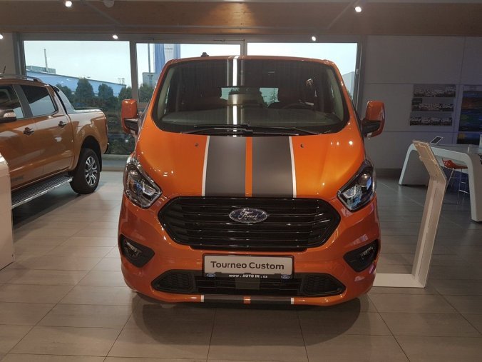 Ford Tourneo Custom, MPV,  L2 SPORT MHEV 2,0 EcoBlue (mHEV) 136 kW / 185 k, barva oranžová