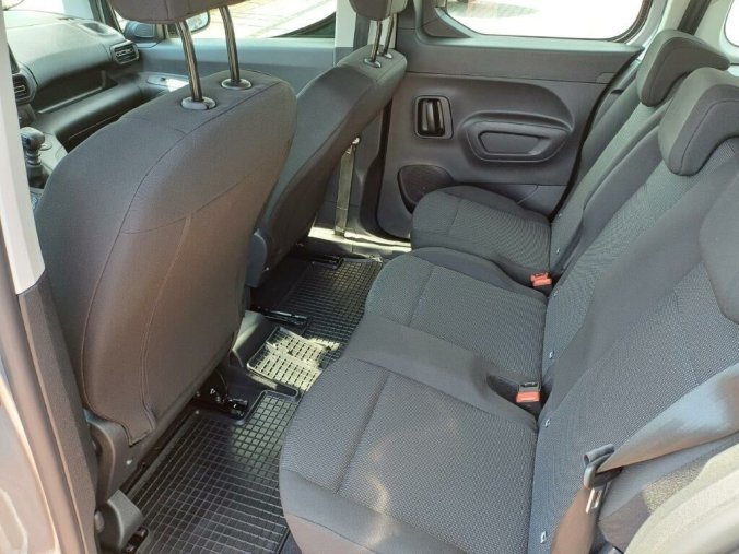Peugeot Rifter, Peugeot Rifter LONG ACTIVE BlueHDi 100k, barva stříbrná