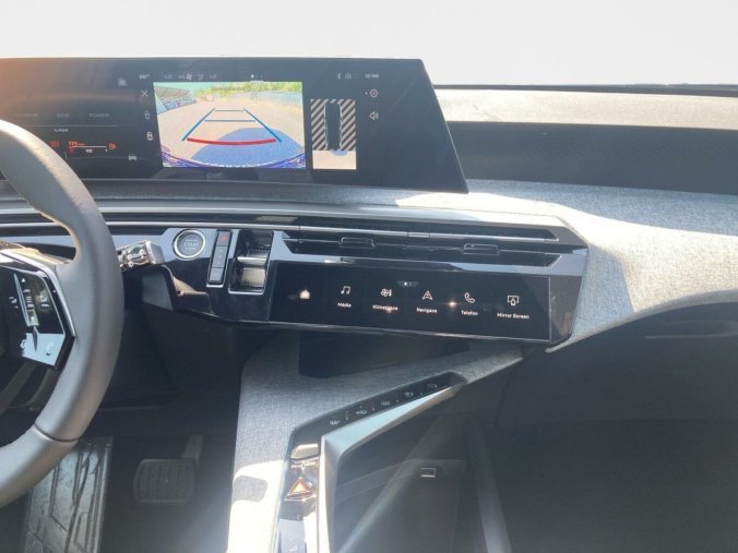 Peugeot 5008, Peugeot 5008 ALLURE Hybrid 145 e-DCS6, barva modrá
