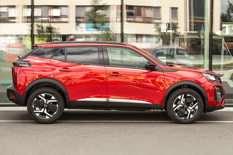 Peugeot 2008, Peugeot 2008 1,2 ALLURE PT 100 S&S MAN6, barva červená