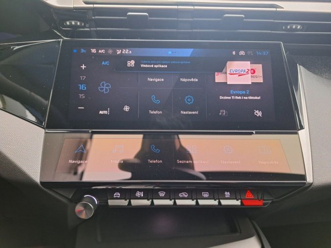 Peugeot 408, Peugeot 408 ALLURE Hybrid 145 e-DCS6, barva modrá
