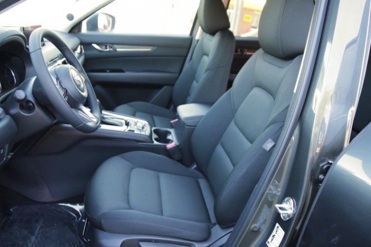 Mazda CX-5, 2,0 Skyactiv-G 165k, barva šedá