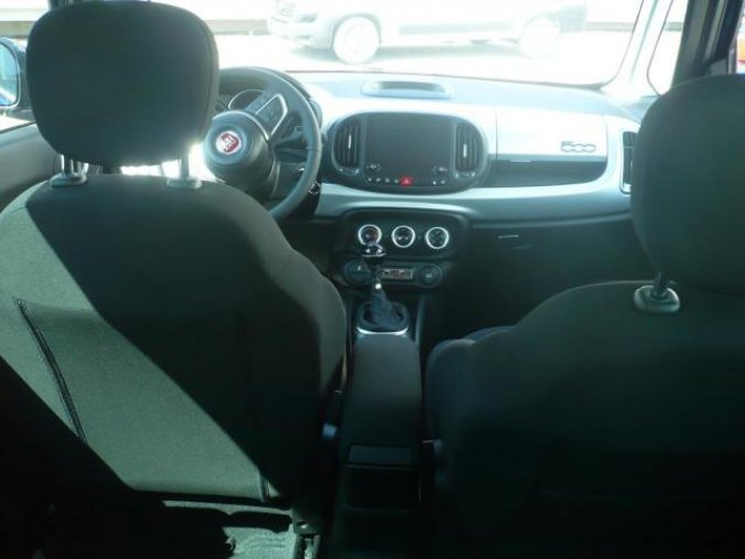 Fiat 500L, 1,4 16v 95k Connect, barva modrá