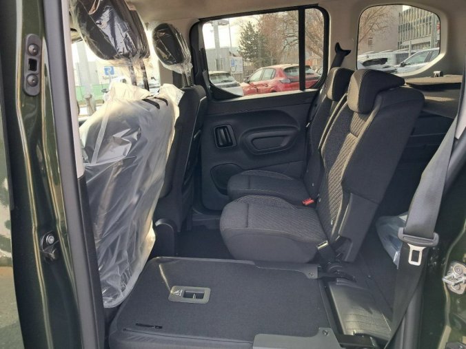 Peugeot Rifter, Peugeot Rifter ALLURE BlueHDi 100 S&S MAN, barva zelená