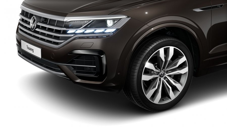 Volkswagen Touareg, Touareg R-Line V6 3,0 TDI 4MOT 8TT, barva hnědá