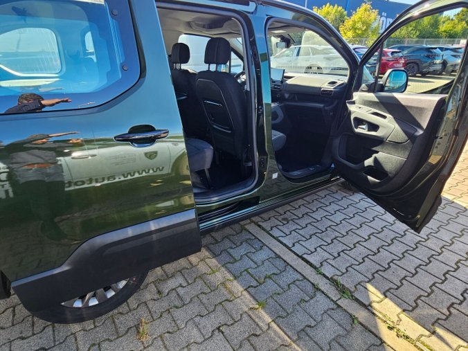Peugeot Rifter, Peugeot Rifter RIFTER ALLURE PureTech 110 S&S MAN6, barva zelená