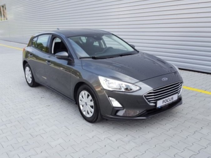 Ford Focus, 1.0 EcoBoost, barva šedá