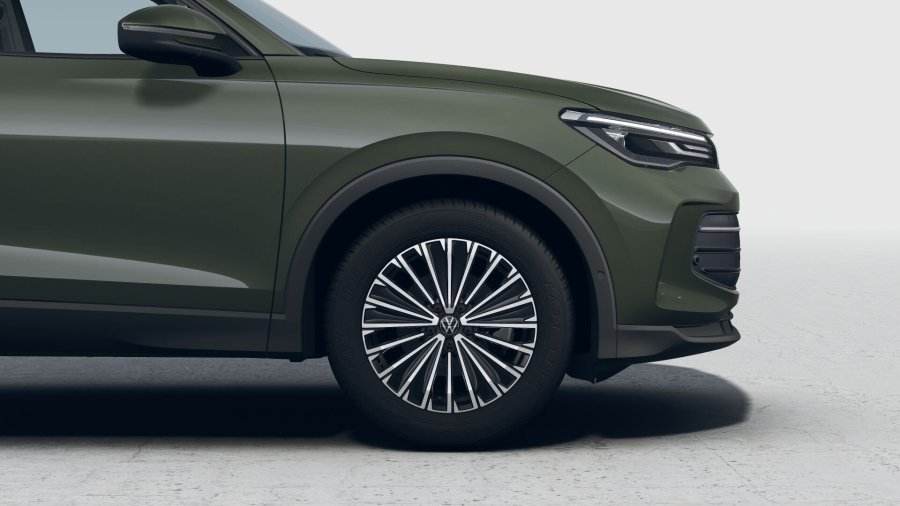 Volkswagen Tiguan, Tiguan People 1,5 eTSI 96 kW mHEV, barva zelená