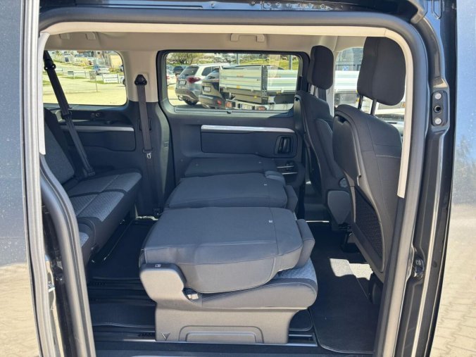 Peugeot Traveller, Peugeot Traveller Active L3 2.2 BlueHDi 180 EAT8, barva šedá
