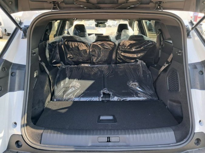 Peugeot 5008, Peugeot 5008 5008 ALLURE Hybrid 136 e-DCS6, barva bílá