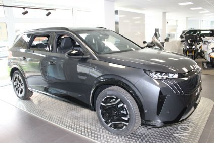 Peugeot 5008 - Peugeot 5008 GT Plug-in HYBRID 195k e-DCS7