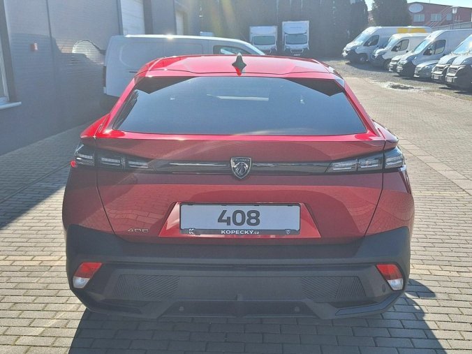 Peugeot 408, Peugeot 408 ALLURE Hybrid 136 e-DCS6, barva červená