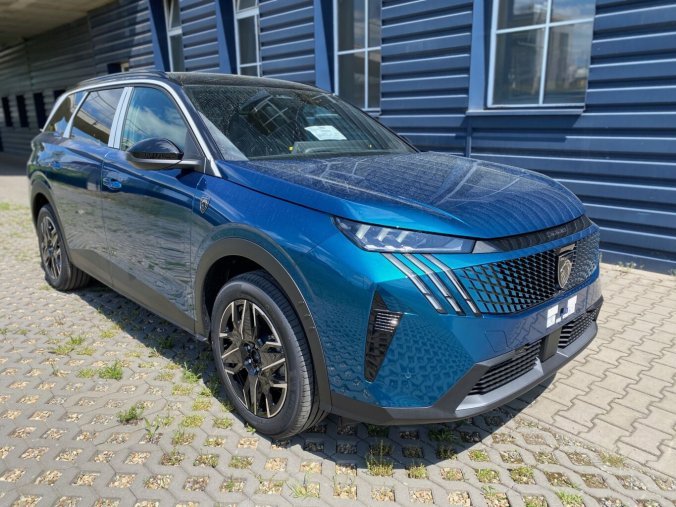 Peugeot 5008, Peugeot 5008 GT Hybrid 145 e-DCS6 - EL. SEDADLA - 8402, barva modrá