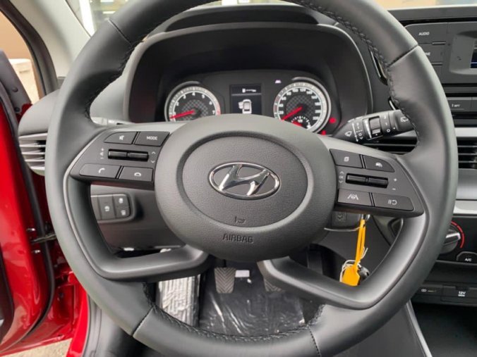 Hyundai i20, 1,2 DPI 5 st. manuální, barva červená