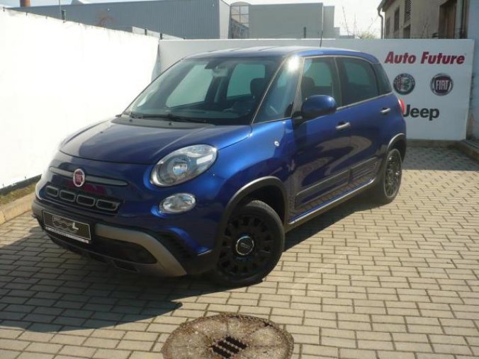 Fiat 500L, 1,4 16v 95k Connect, barva modrá