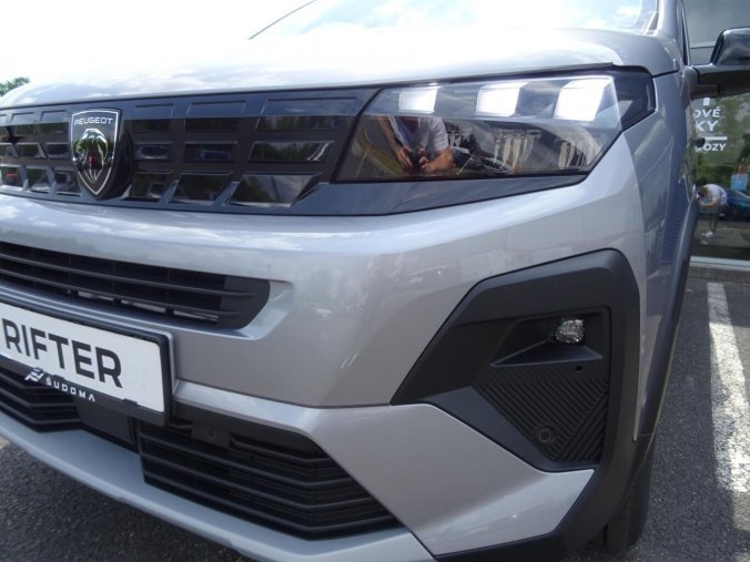 Peugeot Rifter, Peugeot Rifter LONG GT BlueHDi 130k EAT8, barva stříbrná