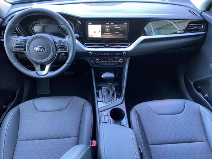 Kia Niro, 1,6 GDi HEV Exclusive, barva modrá