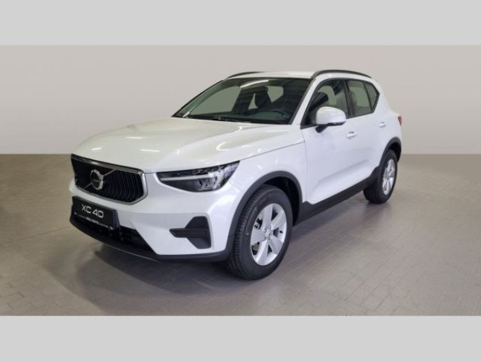 Volvo XC40, T2 1.5L 129 HP AT8 FWD ESSENTI, barva bílá