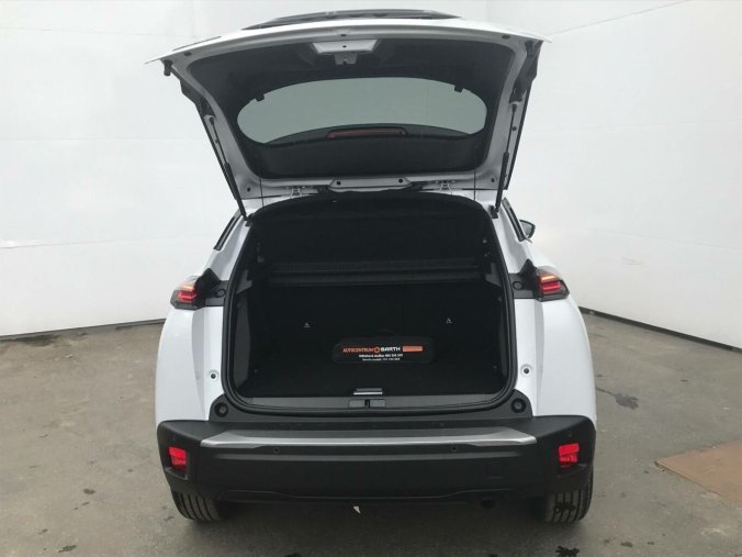 Peugeot 2008, Peugeot 2008 ALLURE Hybrid  136 e-DCS6, barva bílá