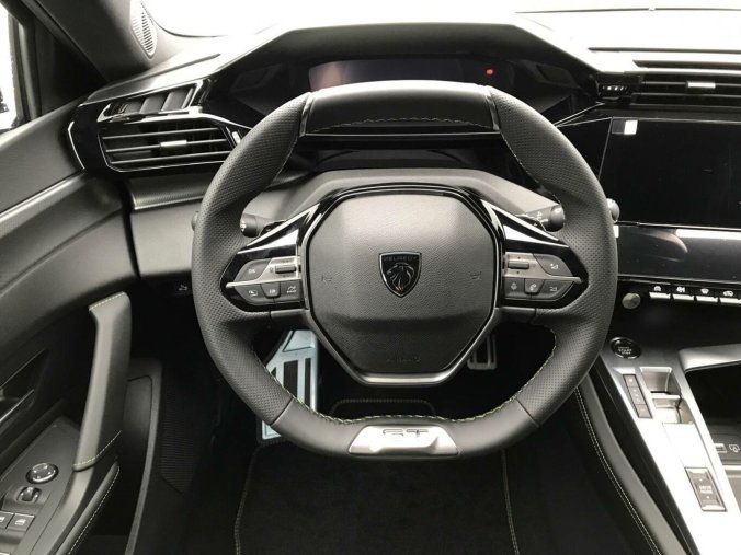 Peugeot 408, Peugeot 408 GT Hybrid e-DCS6 1,2 PureTech, barva modrá