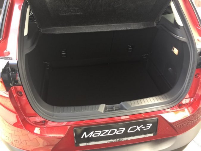 Mazda CX-3, 2,0 Skyactiv-G120, barva červená
