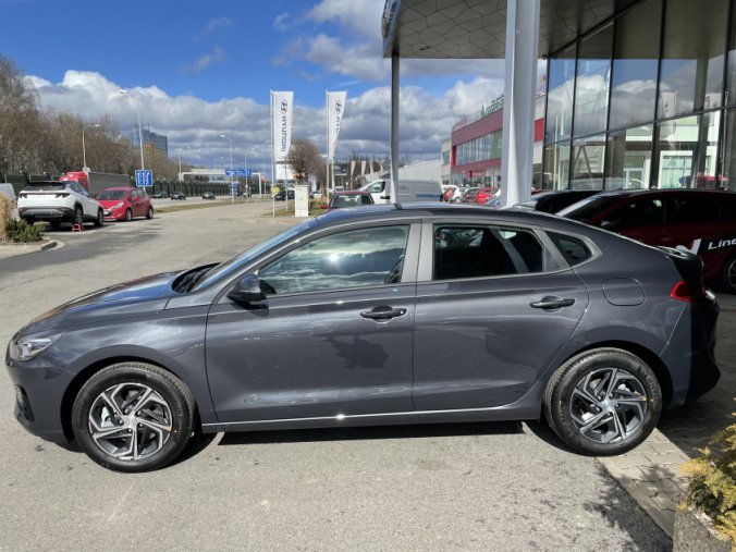 Hyundai i30, 1,0 T-GDI 88 kW MT, barva šedá