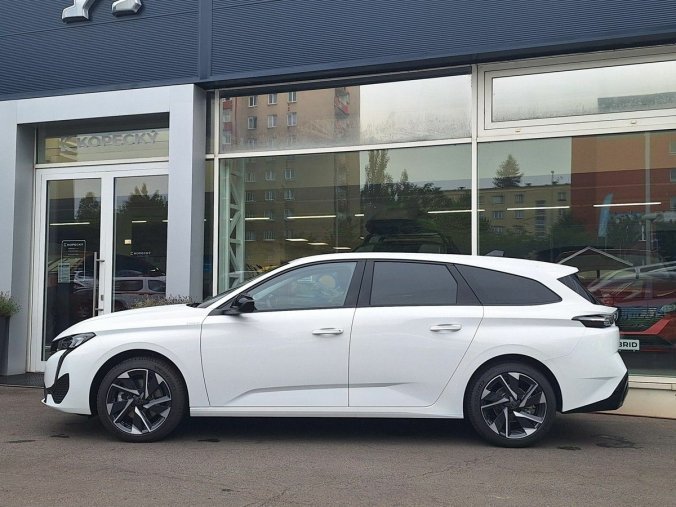 Peugeot 308, Peugeot 308 SW ALLURE 1.2 PT 130K MAN6, barva bílá