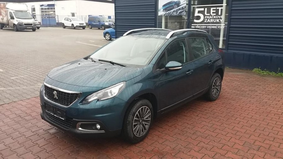 Peugeot 2008, ACTIVE 1.2 PureTech 82k, barva zelená