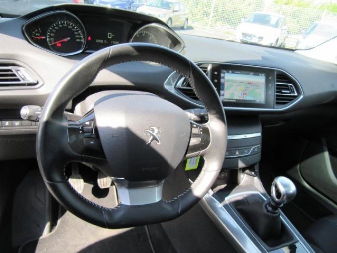 Peugeot 308, SW ALLURE 1.6BlueHDI 120k MAN6, barva šedá