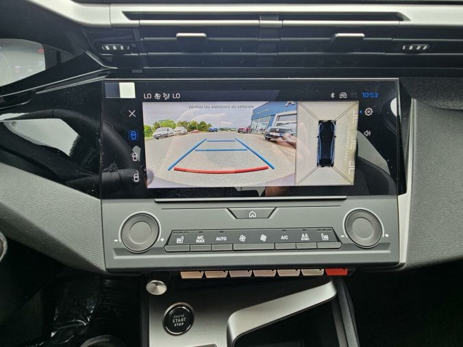 Peugeot 408, Peugeot 408 ALLURE Plug-in HYBR.225 e-EAT8, barva modrá