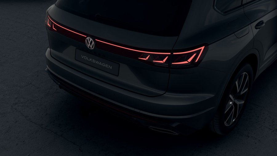 Volkswagen Touareg, Touareg R-Line V6 3,0 TDI 210 kW 4MOT, barva šedá