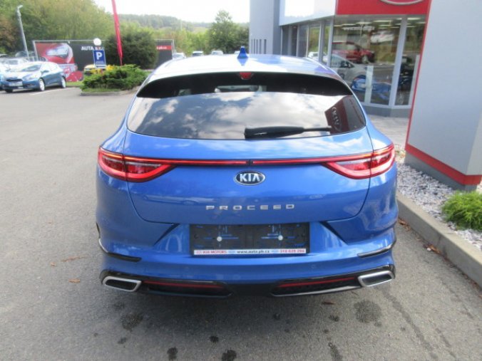 Kia ProCeed, 1.4 T-GDi 7DCT, barva modrá