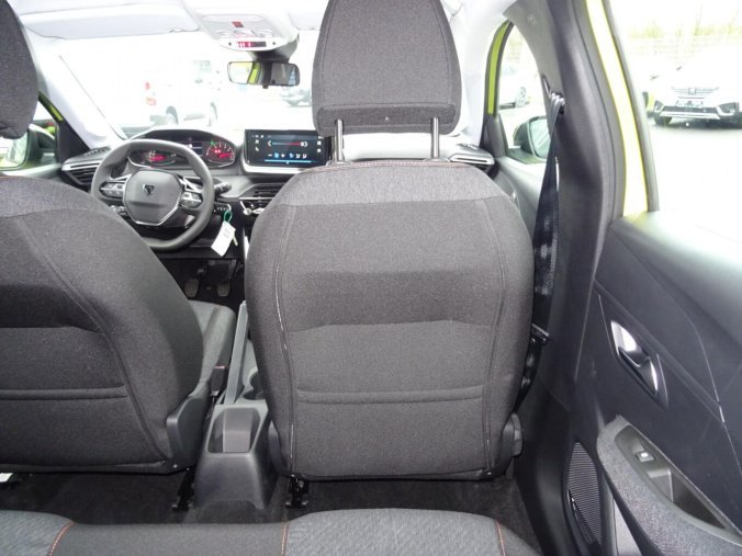 Peugeot 208, Peugeot 208 STYLE PureTech 100k MAN6, barva žlutá