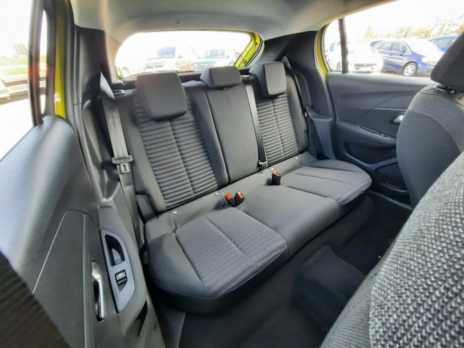 Peugeot 208, Peugeot 208 STYLE 1,2PT 100k M6, barva žlutá