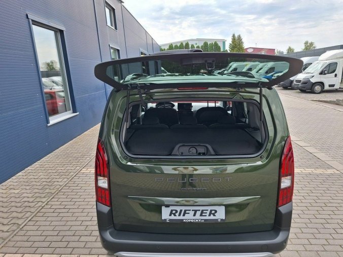 Peugeot Rifter, Peugeot Rifter GT BHDi 130 EAT8, barva zelená