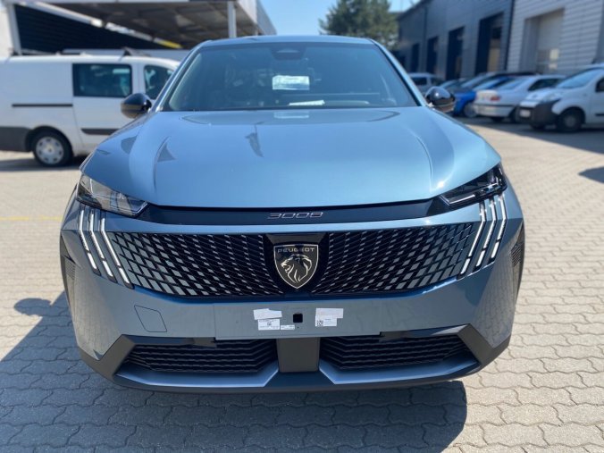 Peugeot 3008, Peugeot 3008 ALLURE Hybrid 145 e-DCS6 - 3075, barva modrá