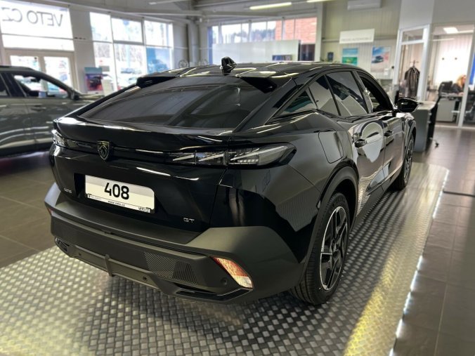 Peugeot 408, Peugeot 408 408 GT Hybrid 145 e-DCS6, barva černá