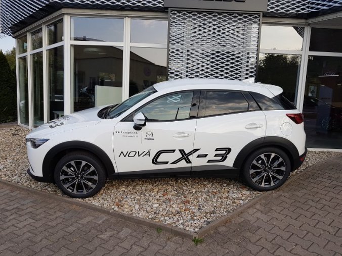 Mazda CX-3, 2.0Skyactiv-G 121k, barva bílá