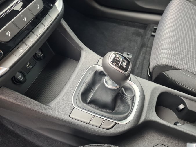 Hyundai i30, 1,0 T-GDI 88 kW MT, barva červená