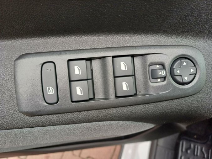 Peugeot Rifter, Peugeot Rifter ALLURE 1.5 BlueHDi 130k, barva bílá