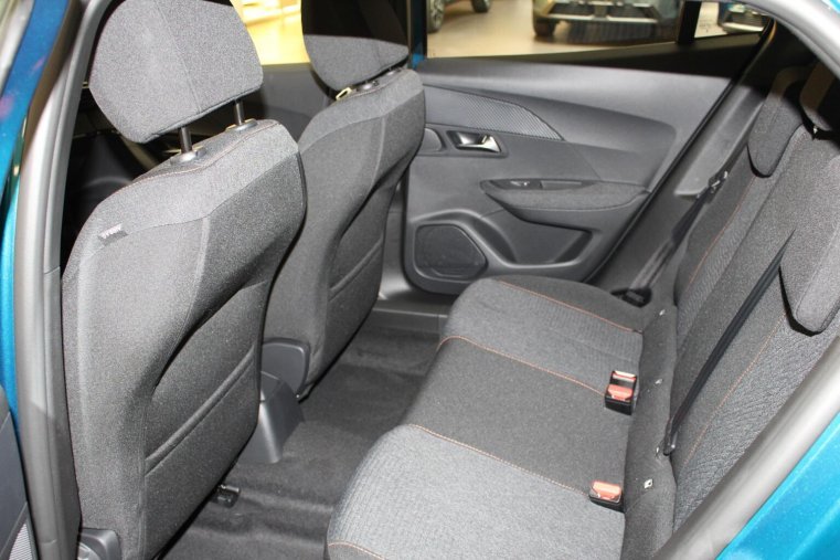 Peugeot 2008, Peugeot 2008 STYLE PureTech 100 S&S MAN6, barva modrá